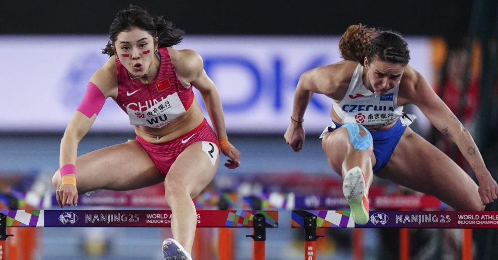 英超战报：亚当斯中圈吊门，勒菲传射，桑德兰3-2伯恩茅斯
